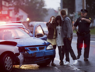 commercial vehicle accident top lawyer inear me_california personal injury attorney_arvanitis law group_san diego_los angeles_santa rosa_I was hit by an Amazon truck can I sue